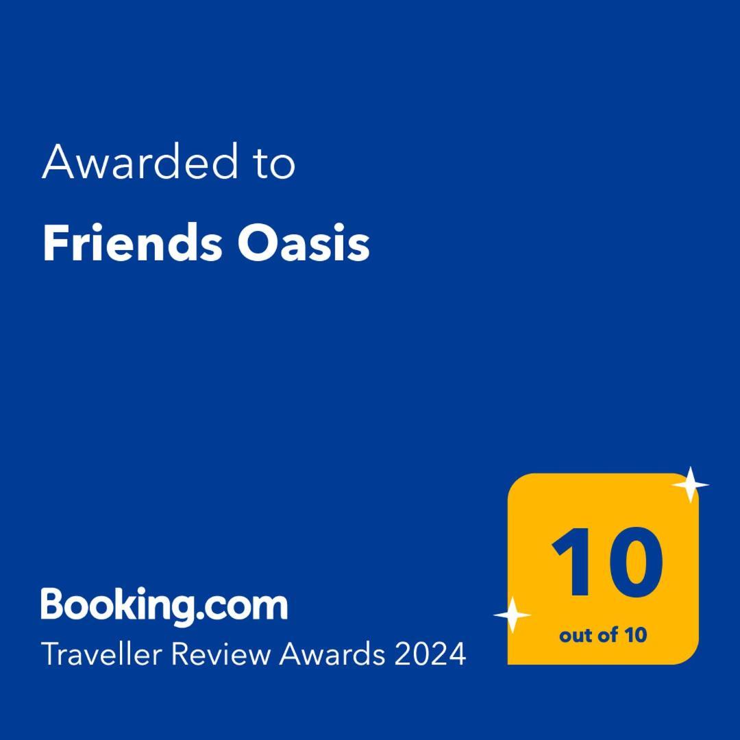 Friends Oasis Vandrarhem Aqaba Exteriör bild